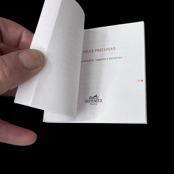 Hermès Les Peaux Précieuses Booklet Leather Guide Care Authentic Card Envelope - Picture 7 of 12